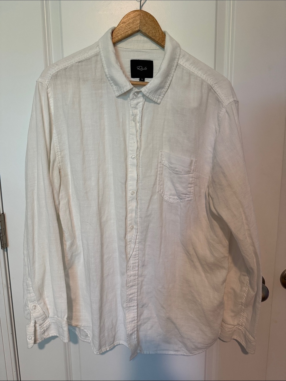 Rails Men's White Long-Sleeve Button-Down Shirt